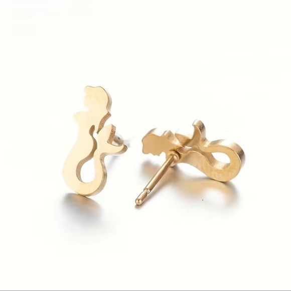❤️ Dainty Cute Mermaid Stud Earrings Gift| Available in Gold, Silver, Rose Gold - Picture 5 of 7